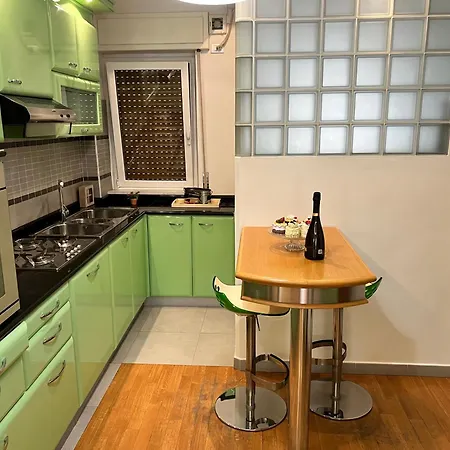 Happy Holiday Family Apartment *
